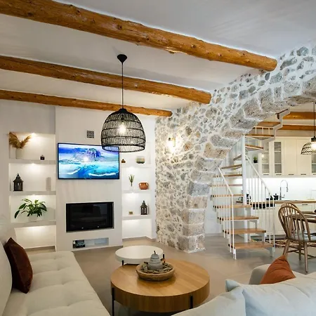 Petrino Two-bedroom House In Mirthios Casa de Férias *