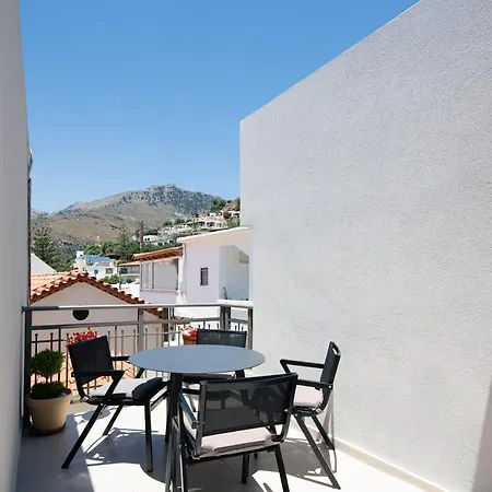 Casa de Férias Petrino Two-bedroom House In Mirthios